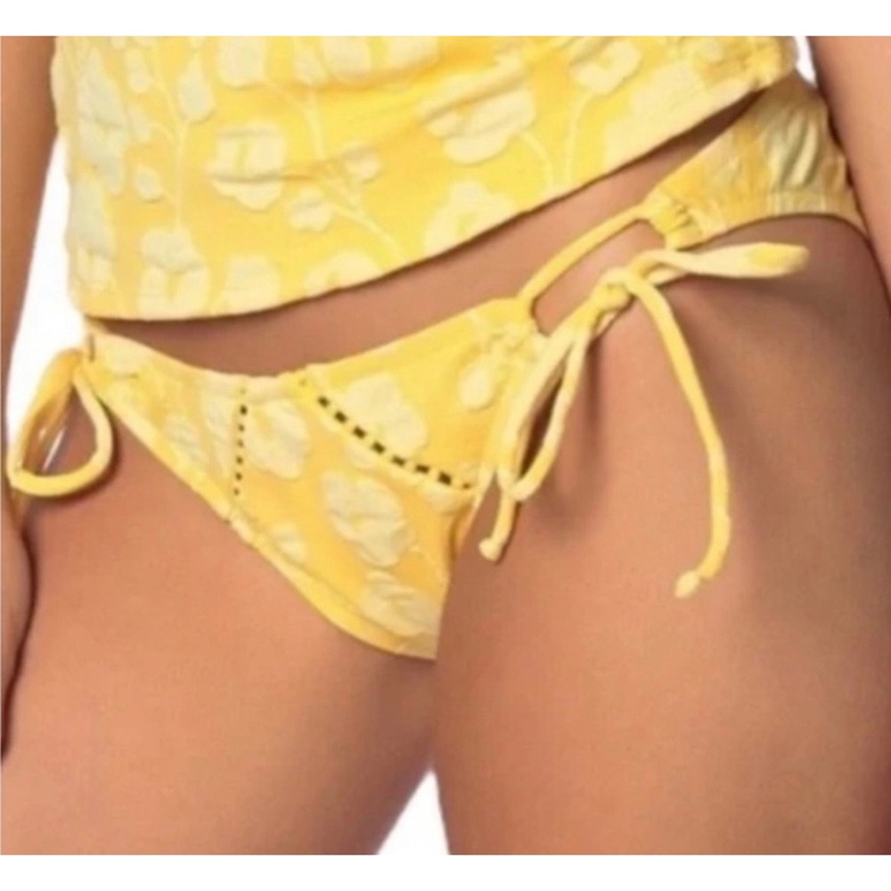 NWT Robin Piccone Sadie Marigold Yellow Raised Floral Bikini Bottom 183263 L
